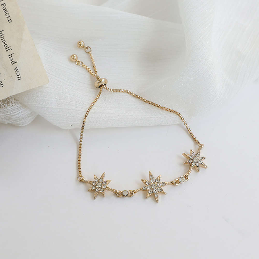 

Pearl eight star Bow Bracelet women's niche design advanced sense Korean personalized student luxury hand ornaments, Golden;silver