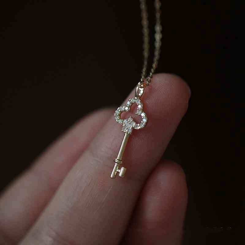 

925 Sterling Silver Pavé Crystal Vintage Key Pendant 14k Gold Plating Necklace Women Light Luxury Temperament Dress Jewelry