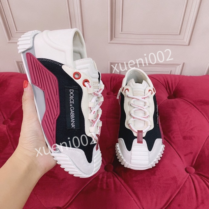 

2021 Women Men boots Unisex designer leather casual fashion luxury sneakers with pyramid rock shap rivet studs top EUR35-41, 03
