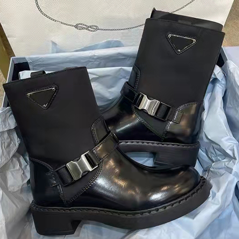 

Luxury Designer Martin Boots 2022 Chelsea Motorcycle Punkelegant Retro Triangle Black Autumn Snowboots Casual Female Short Booties vdgsdge