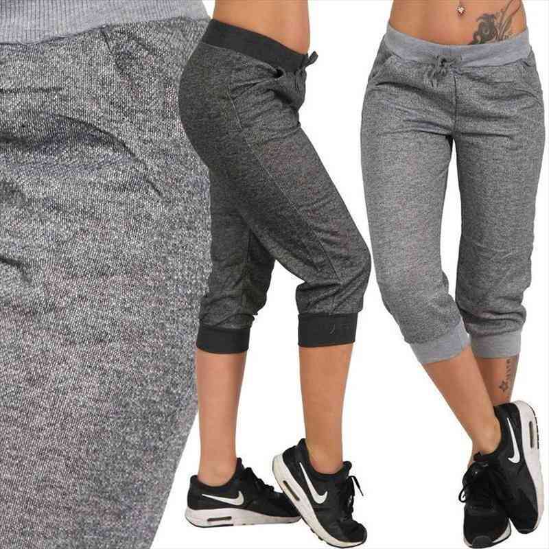 

Women Pants 3 4 Joggers Soft Sweatshirt Fabric Elasticated Waist Side Pockets Legs With Ribbed Hems Sports Trousers, Black