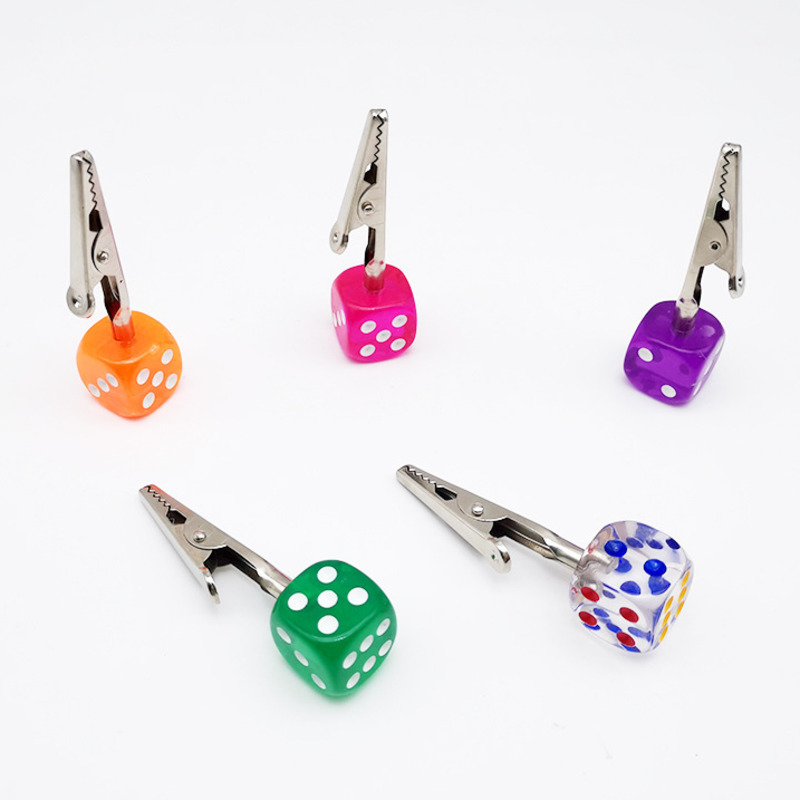 

Portable Dice Bracket Roach Clip Smoking Accessories Support Stand Dry Herb Tobacco Preroll Cigarette Holder with Clamp Tongs card clips
