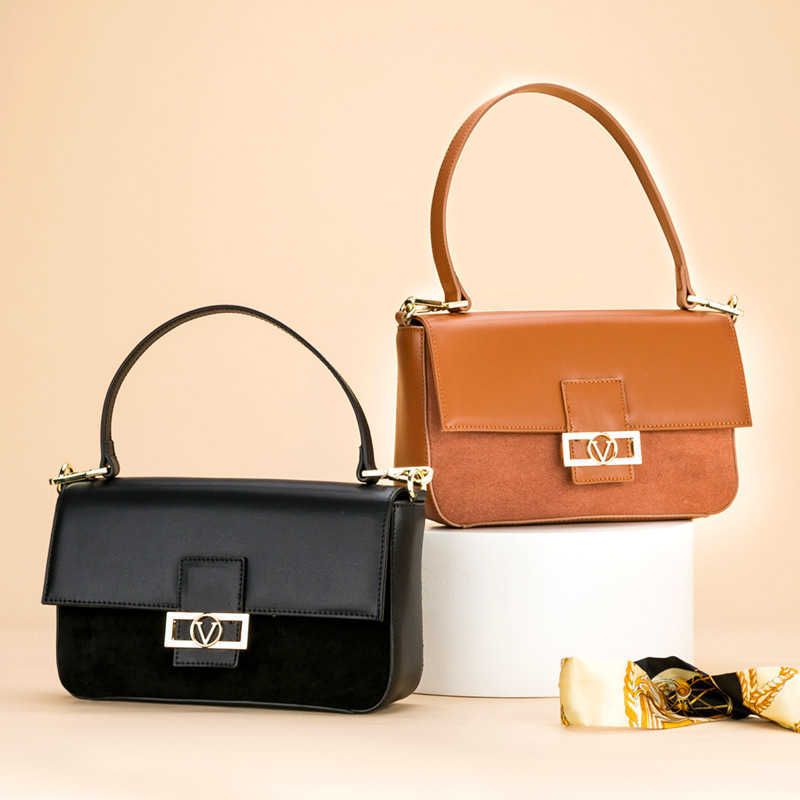 

Leather women's new fashion one shoulder portable cross small square versatile leather bag, Classic black