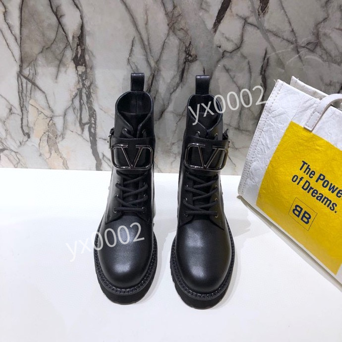 

2022 boots Womens High Quality Genuine Leather V Metal Buckle Martin boot Motorcycle boots Outdoor Thick Bottom Shoes 35-41, 01