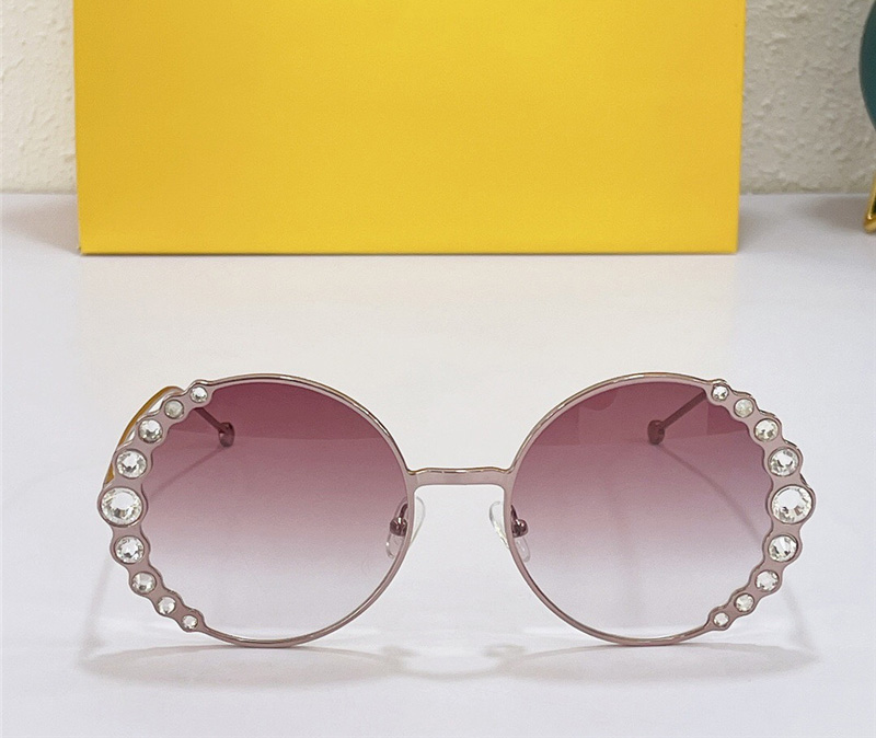 

Popular designer for women sunglasses 0324 cute retro round shape glasses Inlaid diamond Classic hot selling style Anti-Ultraviolet protection come with box