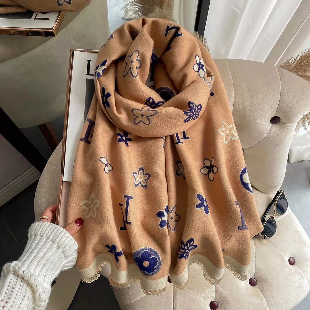 

Love plaid scarf female winter wild Korean version of double-sided two-color student new imitation cashmere scarf