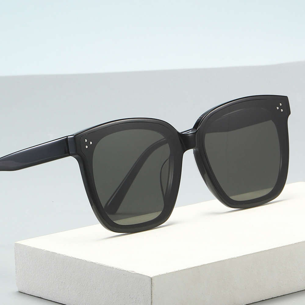 

sunglasses, men's and women's same big frame, TR nylon sheet,, White;black