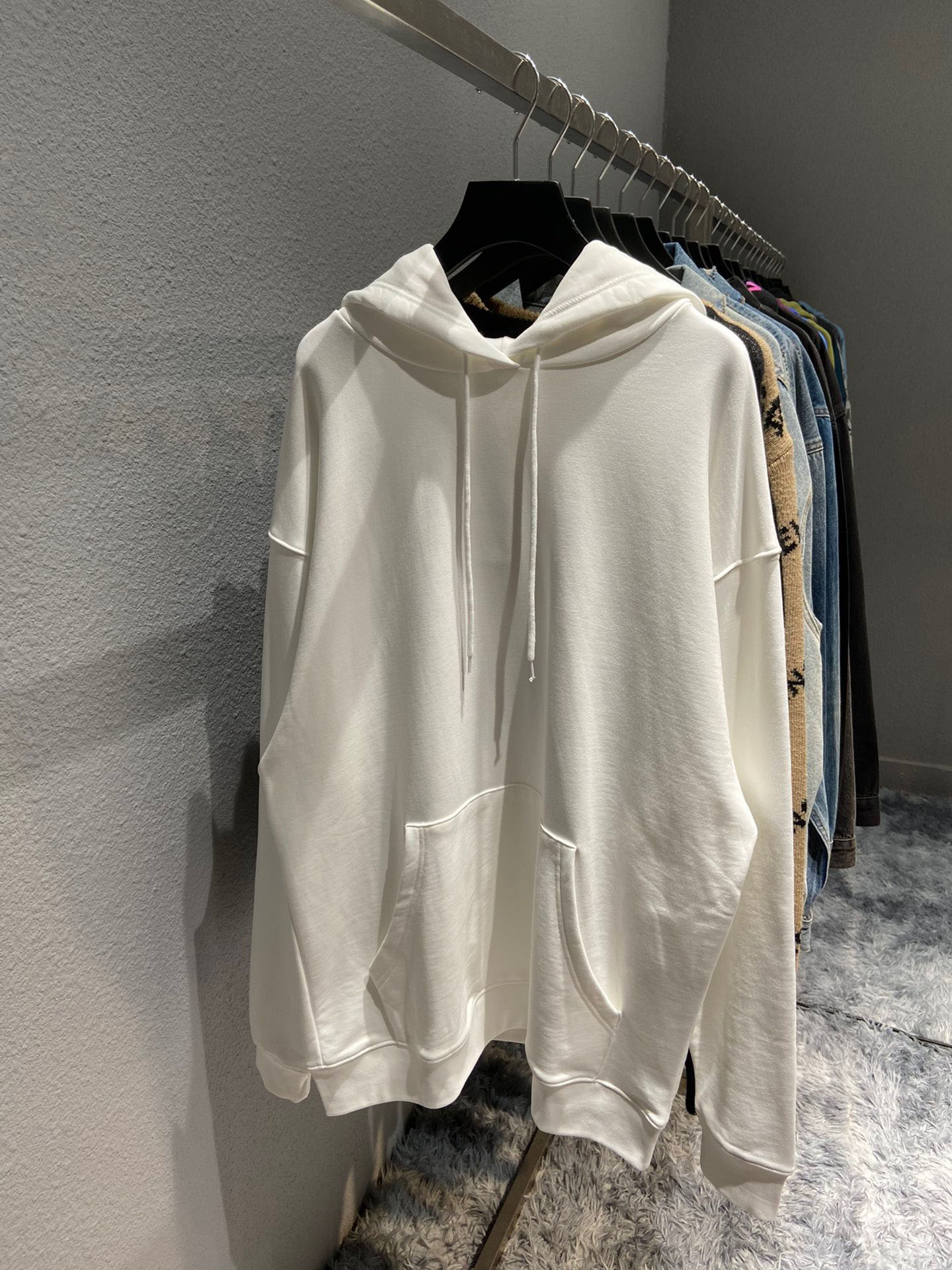 

2021ss spring and summer new high grade cotton printing short sleeve round neck panel T-Shirt Size: m-l-xl-xxl-xxxl Color: black white dded4