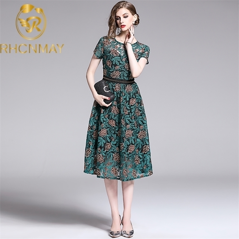 

High Quality Plus Size Summer Lace Dress Vintage Women Floral Embroidery Short Sleeve Midi Elegant Hollow Out Dresses 210520, Picture color