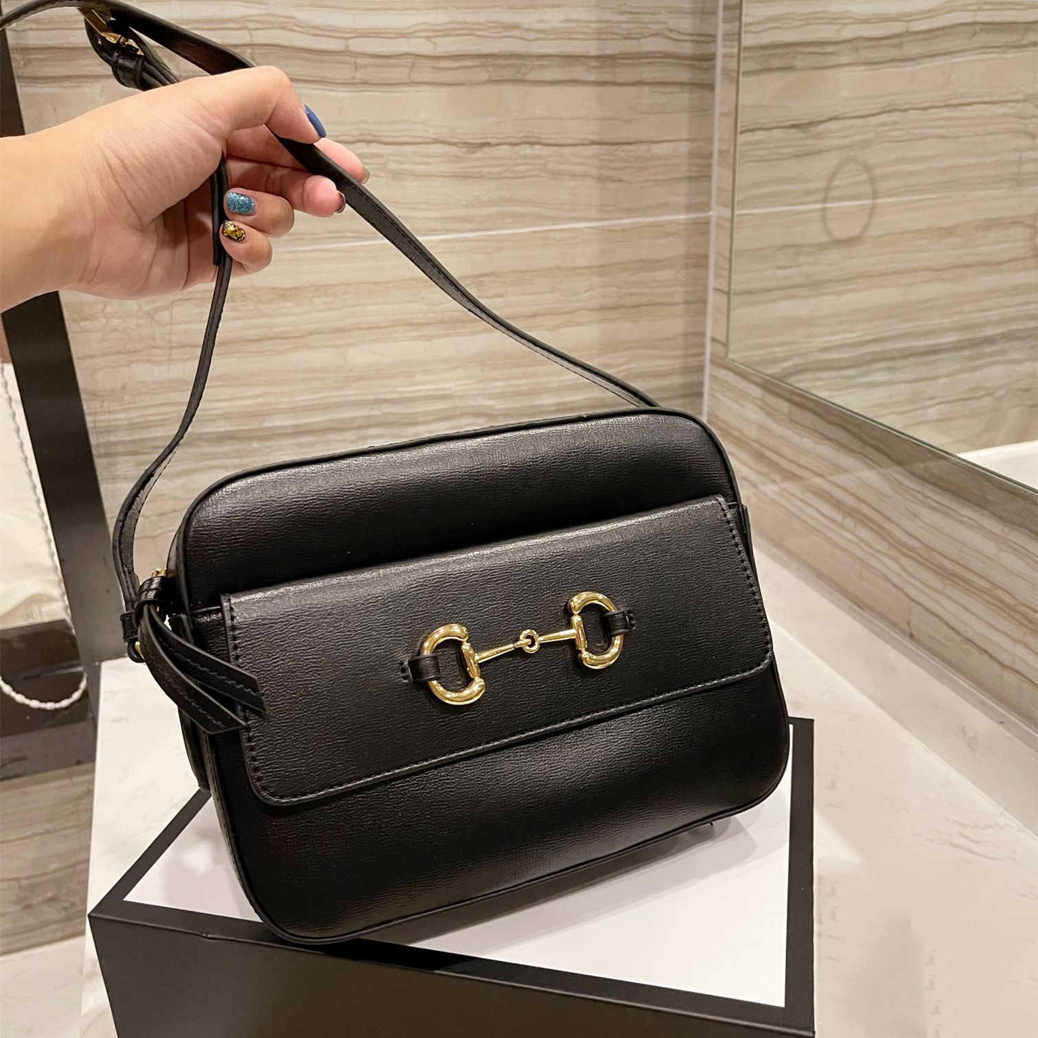 

Brand luxury Retro Saddle buckle camera bag Handbags Insert Buckle Genuine Leather Bag Shoulder Messenger Flap Crossbody Strap Handbag, Contact us to see more