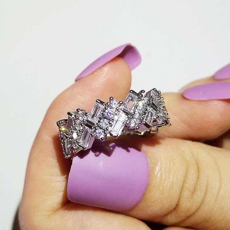 

Cluster Rings 2021 Trendy Rose Gold Silver Color Round Eternity Band Ring For Women Lady Anniversary Gift Jewelry Bulk Sell Moonso R5820