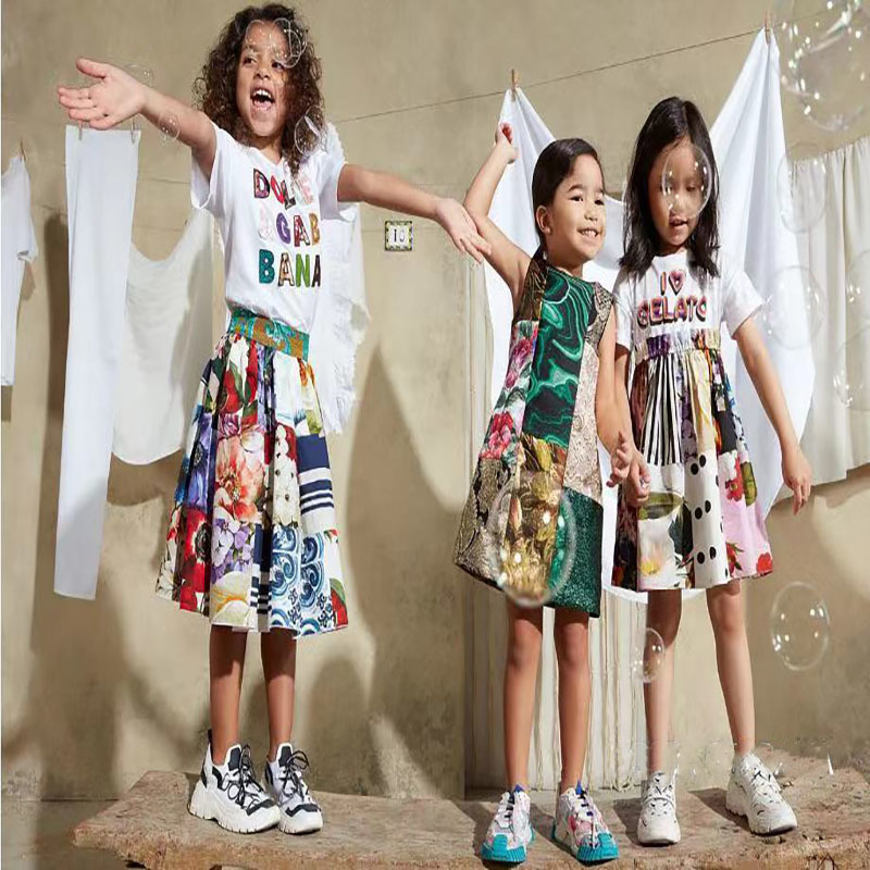 

2021ss summer grils dress cotton Rose digital printing sets short sleeve Designers Clothes Kids beach casual dresses size 90-150