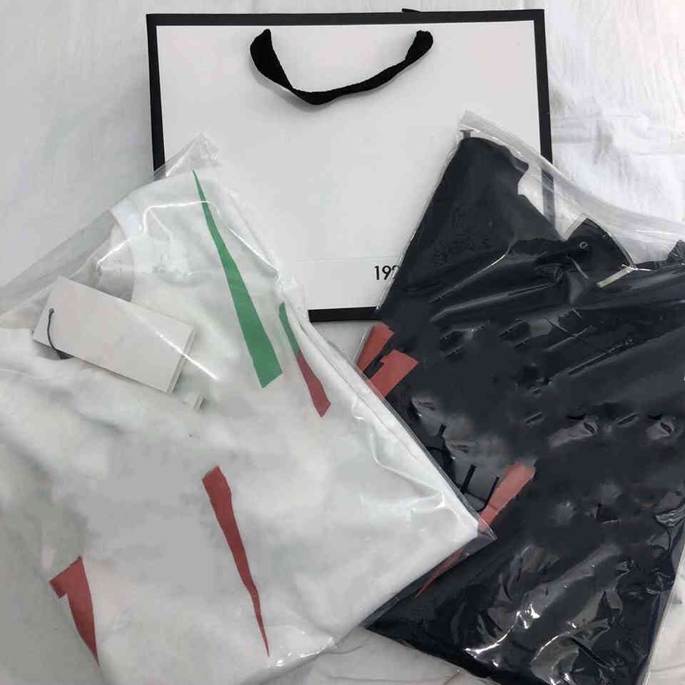 

2021 G Letter print T shirt Men Women 20 styles Black white Summer Fashion Casual Street T-shirt off Designer graffiti stripes Buyers show, White;black