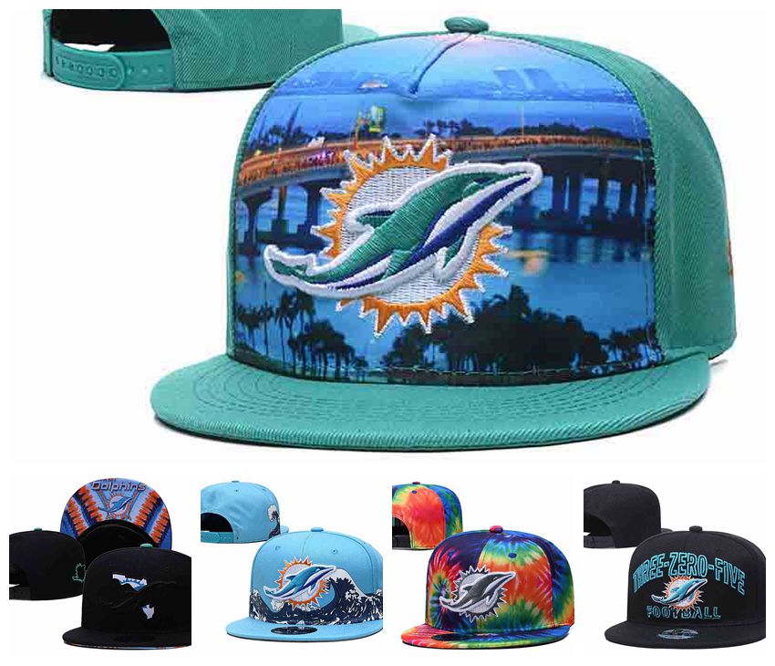 

2021 Snapbacks Flat Cap Hip hop Adjustbale Basketball Football Embroidery beanies outdoors sports Hat Pom poms winter knitted caps Mix order with original tag, Free