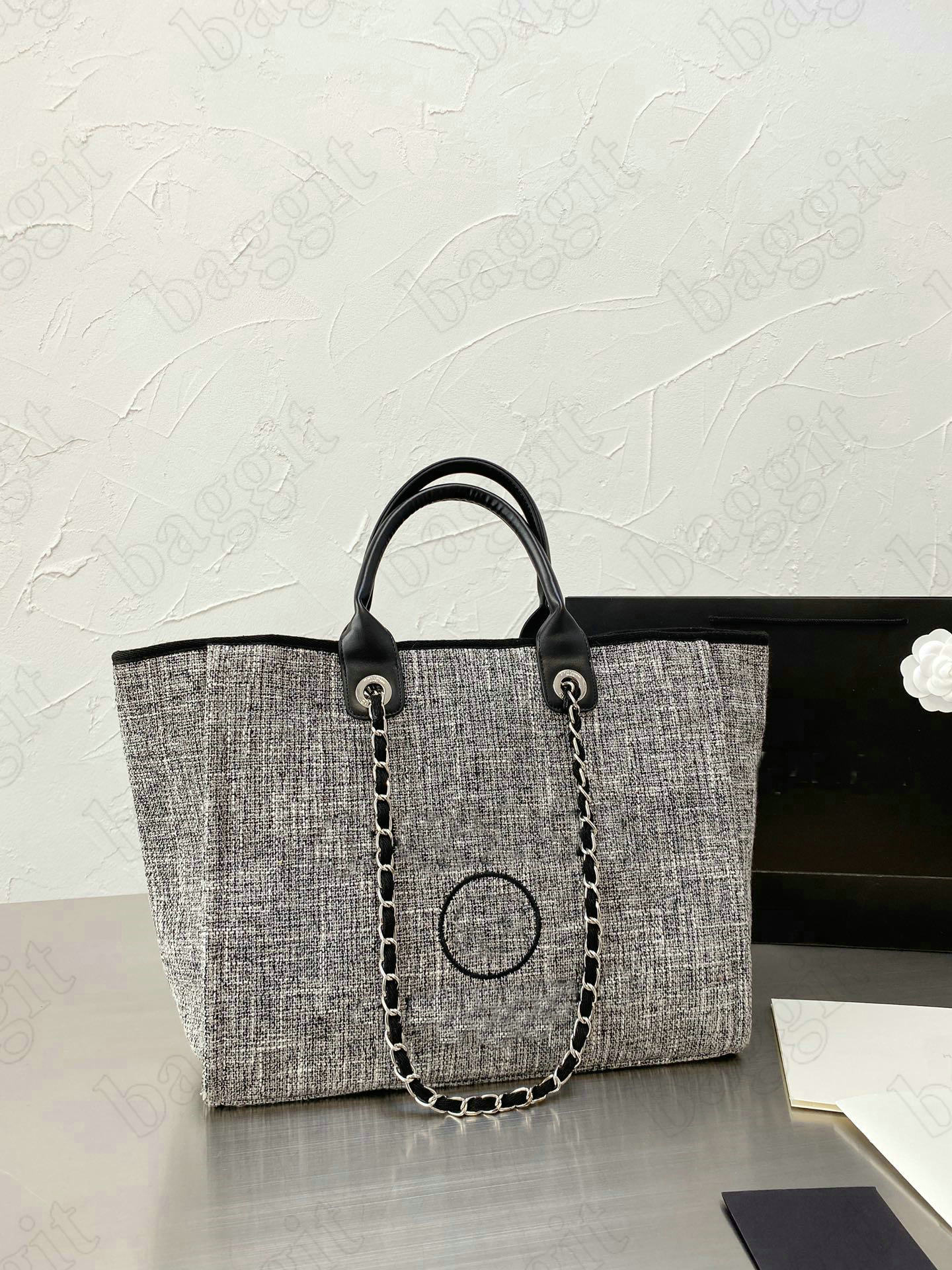 

Deauville XL Large Tote Bag Grey with Glitter Designer Shopping Bag Leather Chains Handbag Brand Luxurys Womens bags Oversize Wallet Purse from Cruise