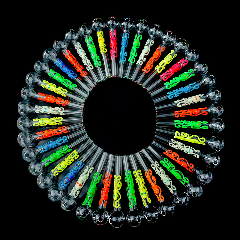 

4.1 Inch Luminous Spider Handmade Glass Oil Burner Pipes Glow In The Dark Octopus Thickness Glass Cool Gifts Pyrex Clear Smoke Nail Burning Accessories Wholesale