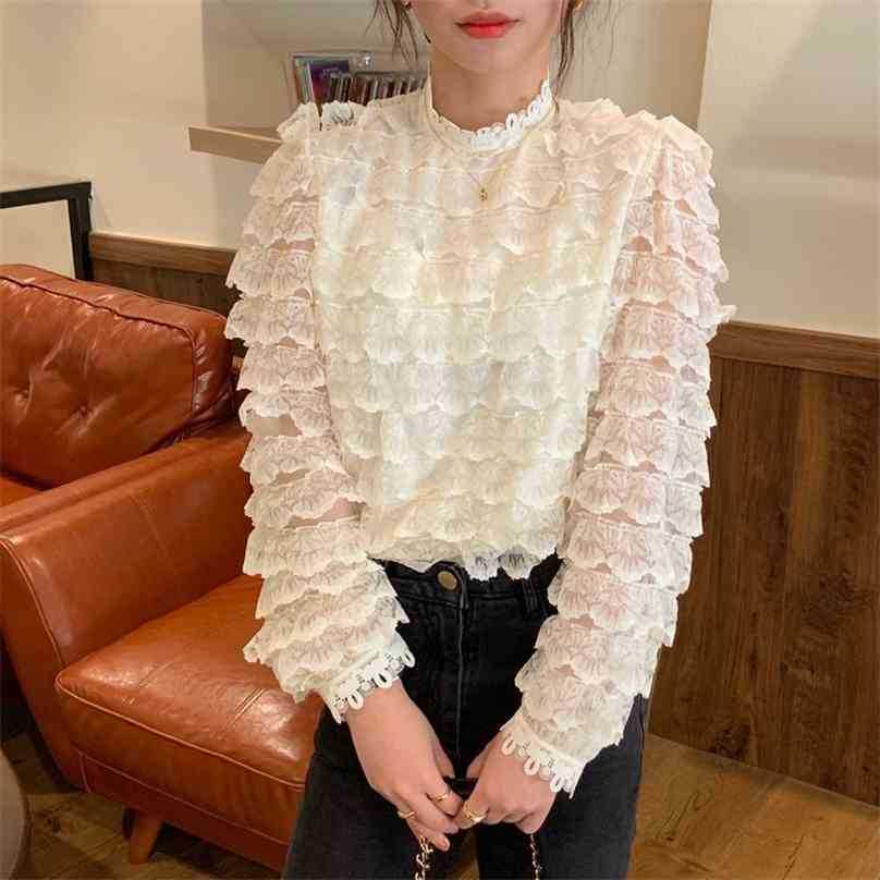 

Beige Casual Women Vintage Patchwork Ruffles Stylish Lace Retro Blouses Loose All Match Office Lady Shirts 210525, Photo color