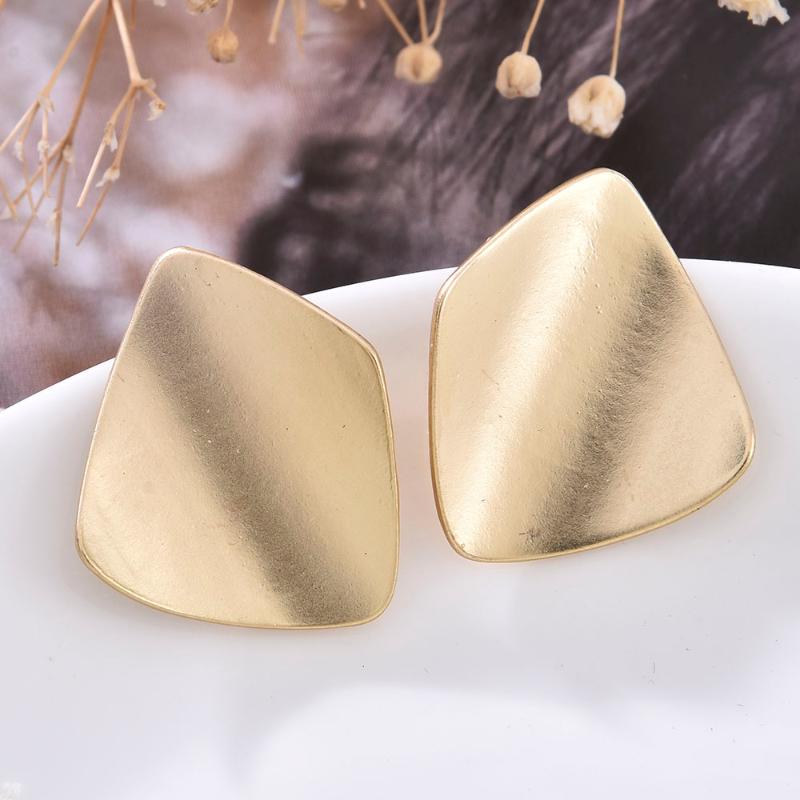 

Stud Golden MaStud Earrings 2022 Trend Accessories Retro Exaggeration Irregular Women Personality Match Jewelry, Golden;silver