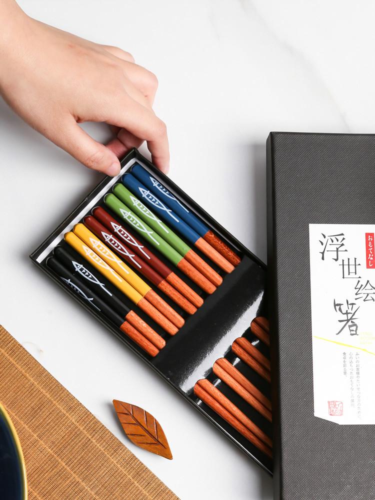 

Japanese Style Wooden Chopsticks Saury Household High-end Natural Solid Wood Couple Family Tableware Set