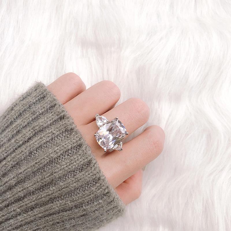 

Cluster Rings Oval Sterling SliverColor S925 White Diamond Women Simulated Anillos Wedding Jewelry Gemstone Fine Topaz Bizuteria