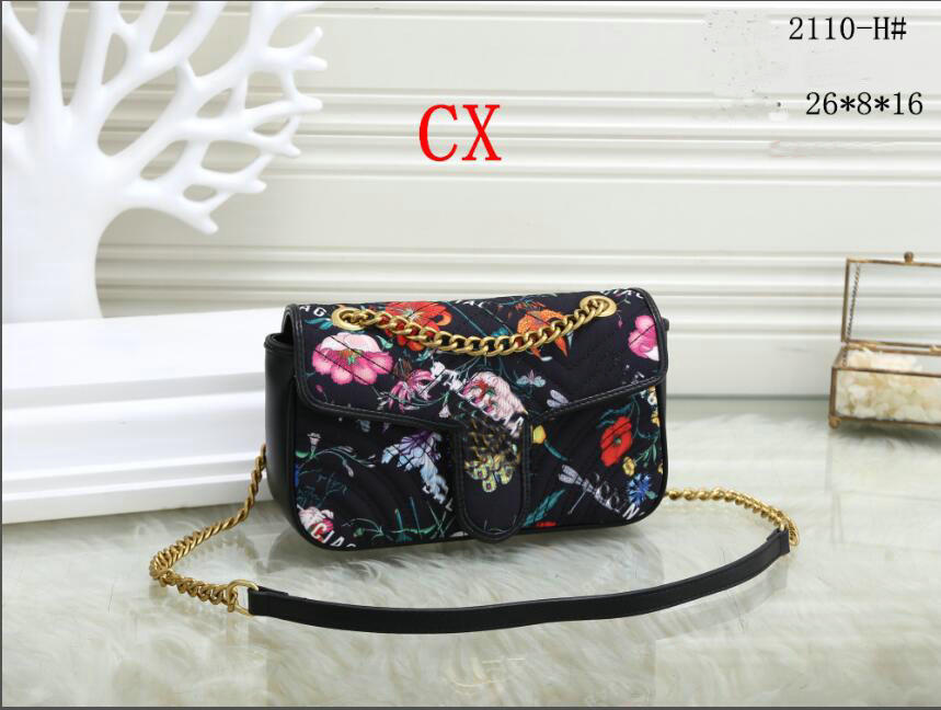 

designer Women shoulder bags women chain crossbody bag fashion quilted heart leather handbags female famous designer purse bag 2110-H 26CM, White