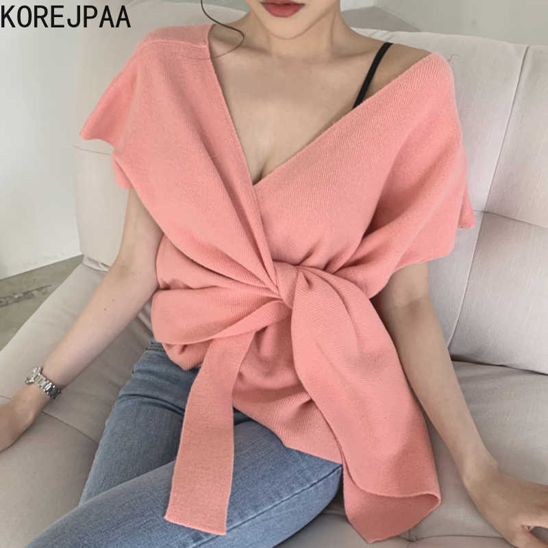 

Korejpaa Women T-Shirt Summer Korean Chic Female Sexy Temperament Deep V-Neck Cross Tie Design Loose Short-Sleeved Knit Top 210526, Pink