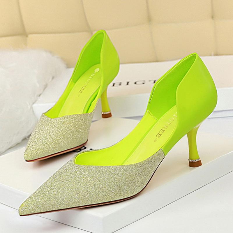 Chaussures de robe 2021 Designer Femmes Spartincly 6cm Cristal High High Talons Pompes Stiletto Glitter Néon Lime Vert Rose Basse Bridale