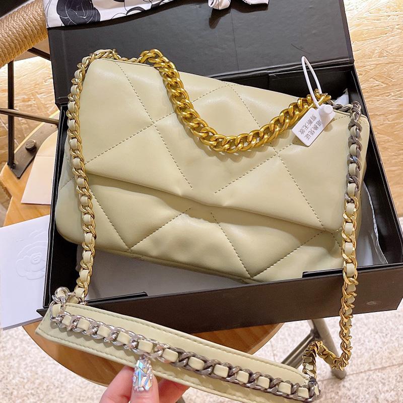 

Famous Desinger Brand Sheepskin Womens Shoulder 19Bags Classic Flap Small Fashion Quilted Matelasse Deauville Chain Cosmetic Crossbody Luxur