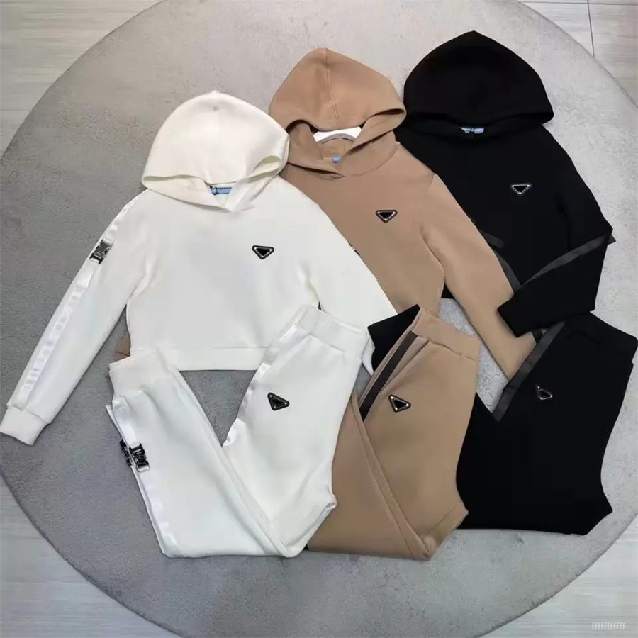 

Women's Two Piece Pants Metal Triangle Standard Hooded Sports Suit Pullover Cotton Jacket Long-sleeved jacket Elastic Waist Casual Tracksuit, Black