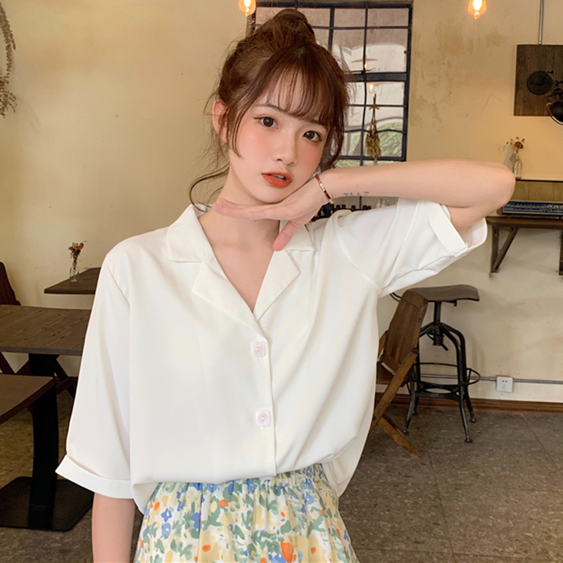 

Lucyever Summer Casual Loose Shirts Women Sweet White Turndown Collar Short Sleeve Blouse Woman Korean Fresh Student Shirts 210521