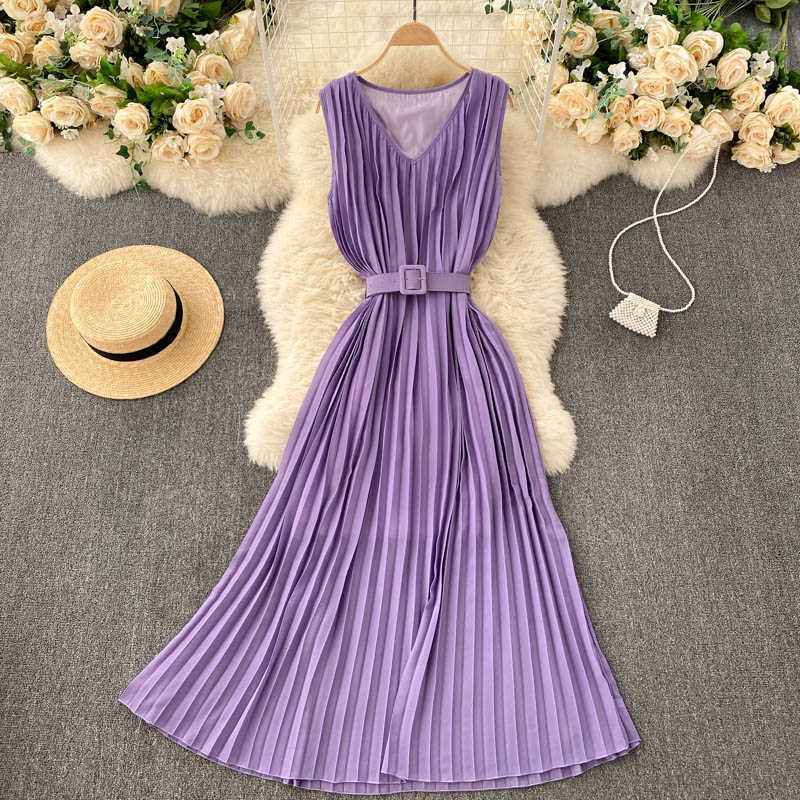 

Purple/Red/Black Pleated Long Dress Women Vintage V-Neck Sleeveless High Waist Elegant Maxi Vestidos Female Fashion Robe 2021 Y0603, Yellow