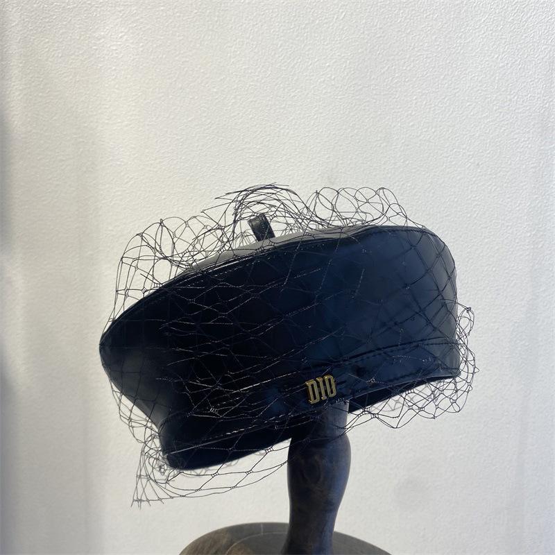 

Berets D Letter Catwalk Style Mesh Beret French Elegant Leather Net Red Same Mark Painter Hat Tide Designer Mushroom, Blue;gray