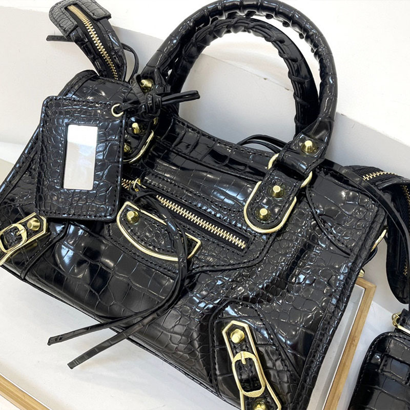 

Evening Bags Arrival Women lady Small Shoulder Bag Design Pleated Saddle Cross Body Messenger With Coin Purse Girl locomotive rivet street Motorcycle Handbags, Multi-color