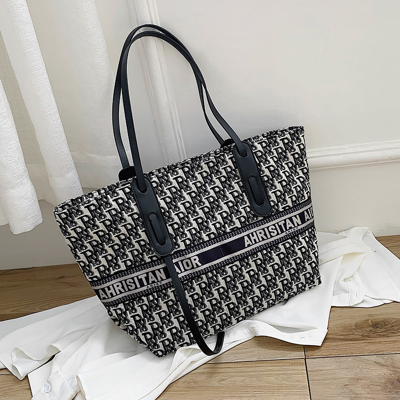 

Designer handbags Star same style net red bag 2021 new Korean fashion Canvas Shoulder high capacity women's Tote Bag, Black r