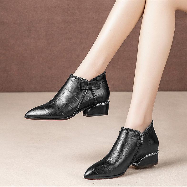 

Pointed Toe Beige Square Heel Women Boots 2021 Fashion Butterfly-knot Ankle Zipper PU Leather Rubber Zapatos Mujer, Black