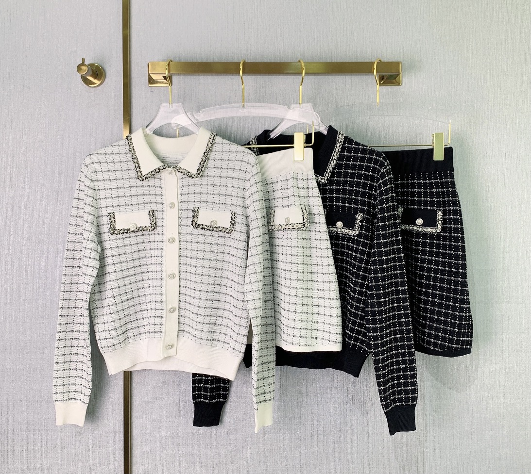 

2021 Black/White Plaid Knitting Sets Designer Polo Collar Long Sleeves Elastic Waist Two Pieces Dress 72305