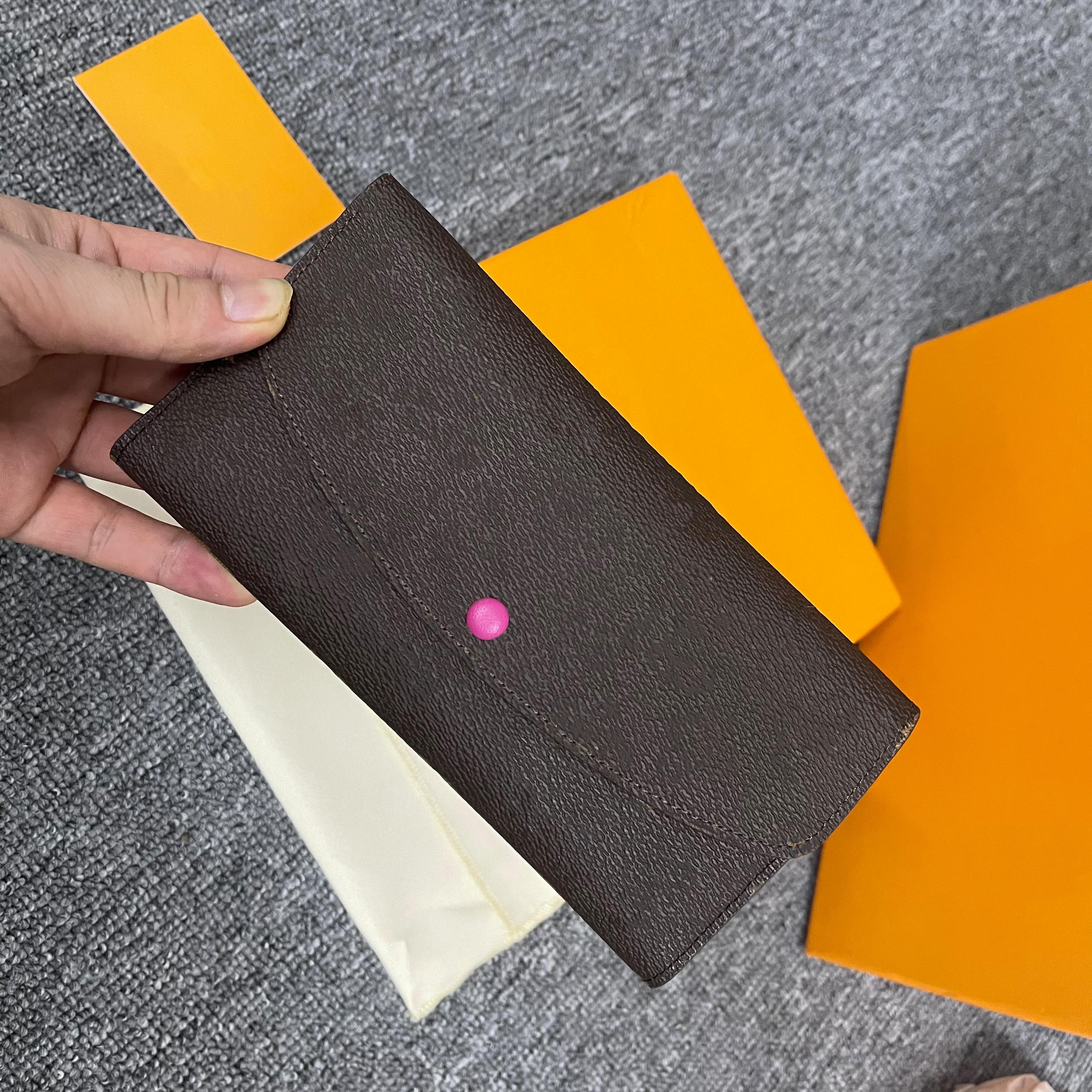 

Top quality Card holder Wallets Key Purse Genuine Leather Luxurys Designers Holders single handbag Men Women's COIN free Black Lambskin mini Pocket Interior Slot, Mon0gram-yellow