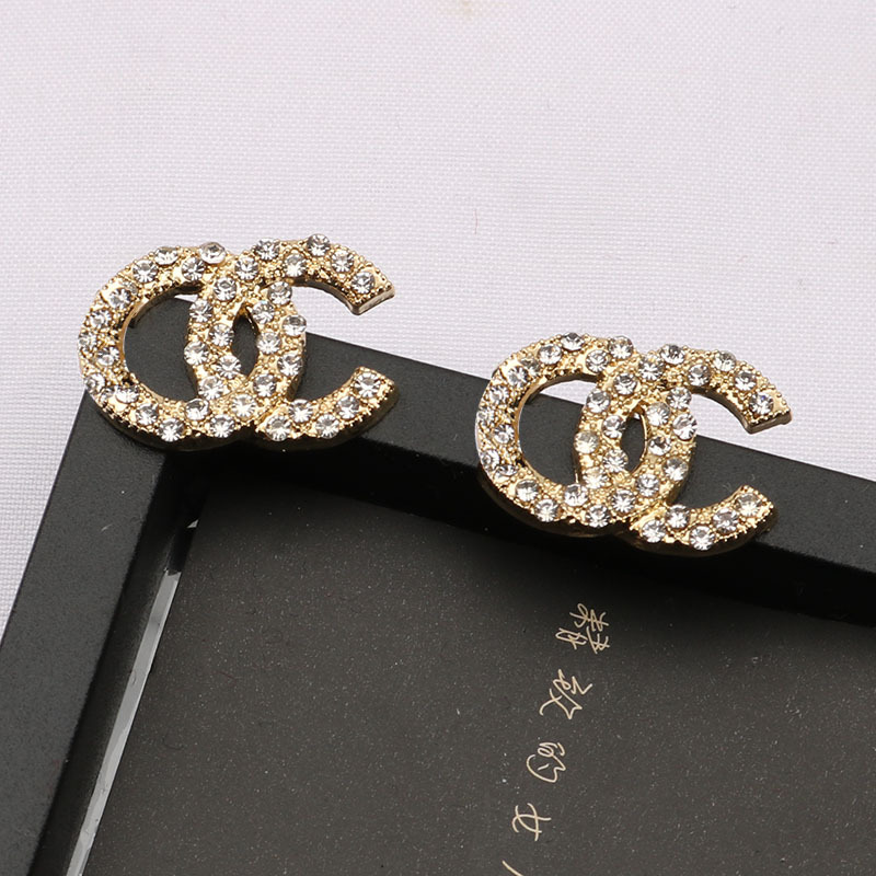 

Wholesale Designer Letters Earring Stud Crystal Geometric Luxury Brand Women Rhinestone Wedding Party Gift Jewerlry Accessories