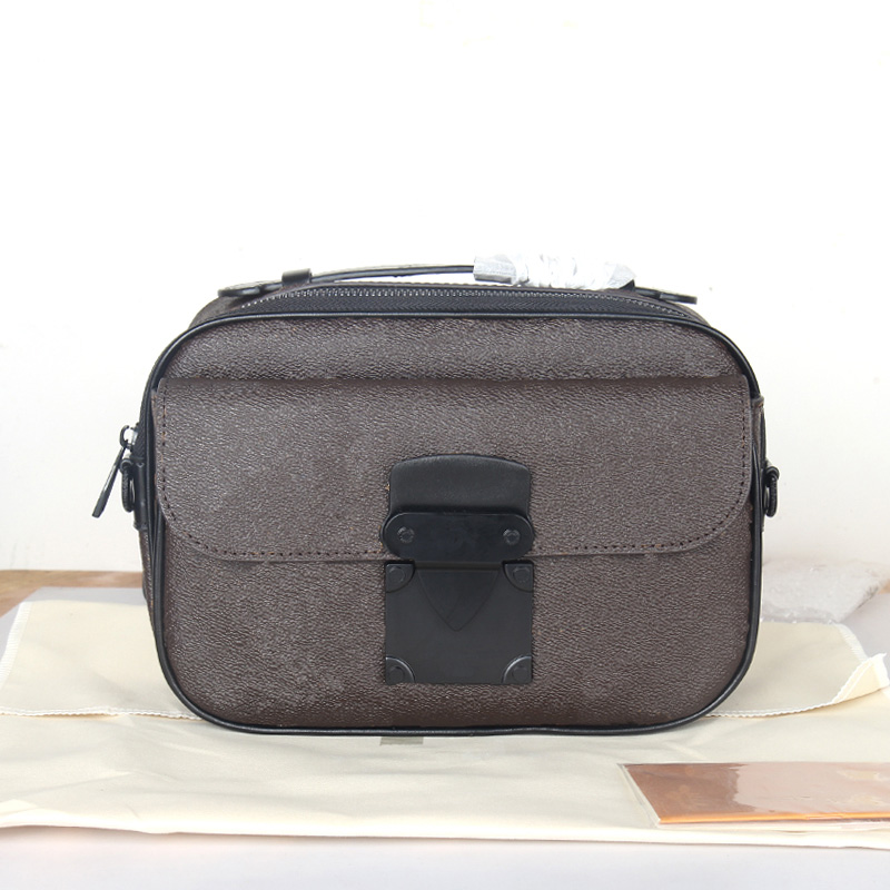 

2021 Men Messenger Bag High Quality Canvas Shoulder Bag Magnetic Suction Lock Package Fashion Women Crossbody Zipper Purse M45806 M45863, Black