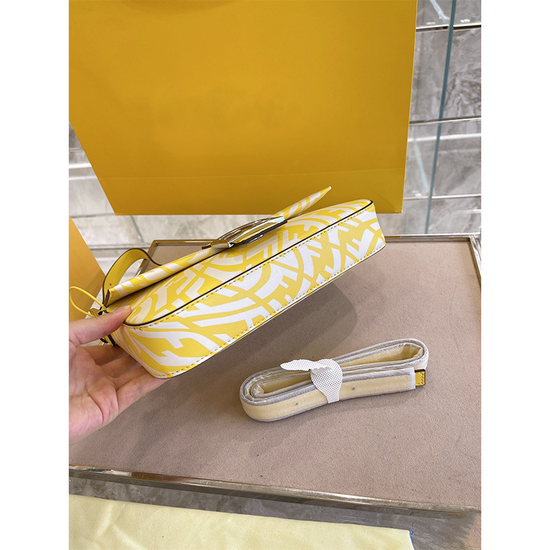 

Summer Women Handbags Fashion Printing Stick Uette 1997 Single Shoulder Underarm Commuter Hand Zmm
