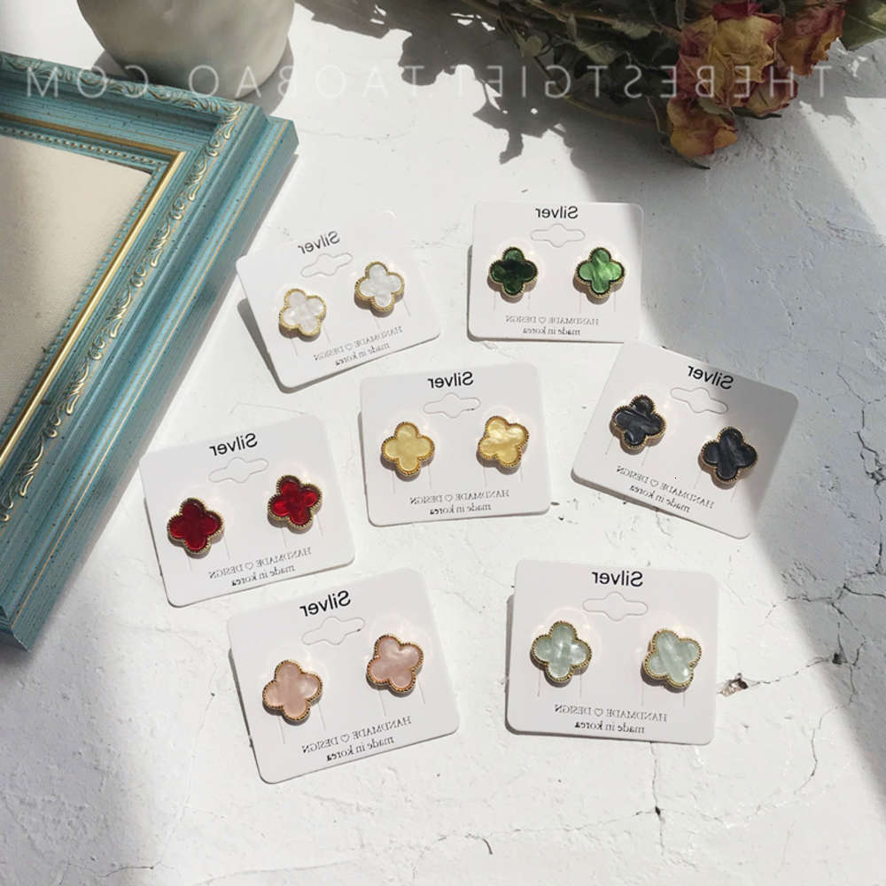 

earrings Korean paparazi with acrylic four leaf petal grass earrings and lovely girl HEART 925 silver needle Earrings, Golden