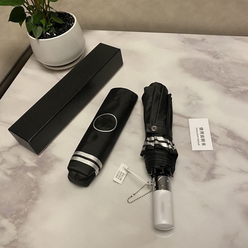 

Luxurys Black And White Folding Umbrella Simple Style Letter Big Floral Rhinestone Round Handle Umbrellas, With box
