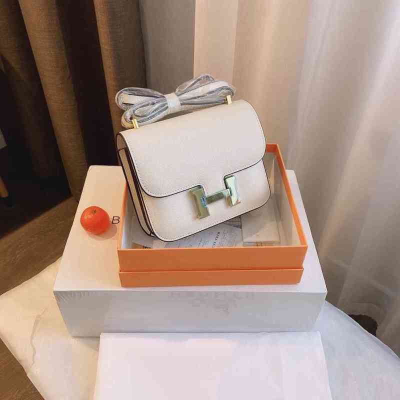 

Designer Handbags hermos Winter lock soft handle color contrast horizontal square Korean version inner patch white solid small mobile phone