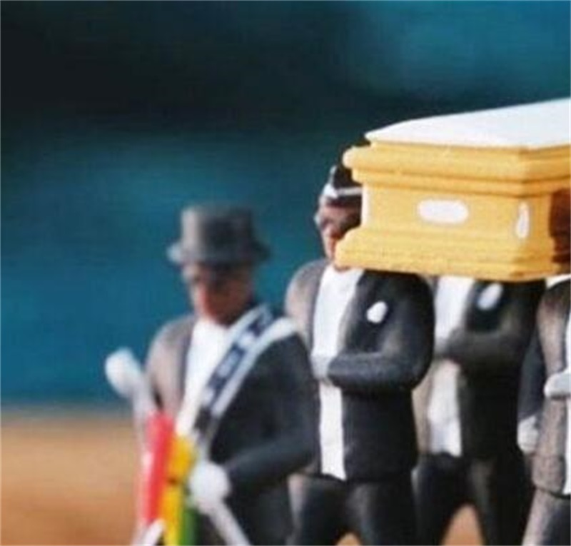 

1:64 High Simulation Plastic Ghana Funeral Coffin Dancing Pallbearer Team Model Exquisite Workmanship Action Figure Car Decor 6 V2