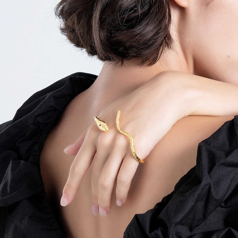 

Enfashion Imitated Snake Bracelet for Women Gold Color Animal Palm Bracelets 2021 Party Fashion Jewelry Pulseras Mujer B212236 Q0717