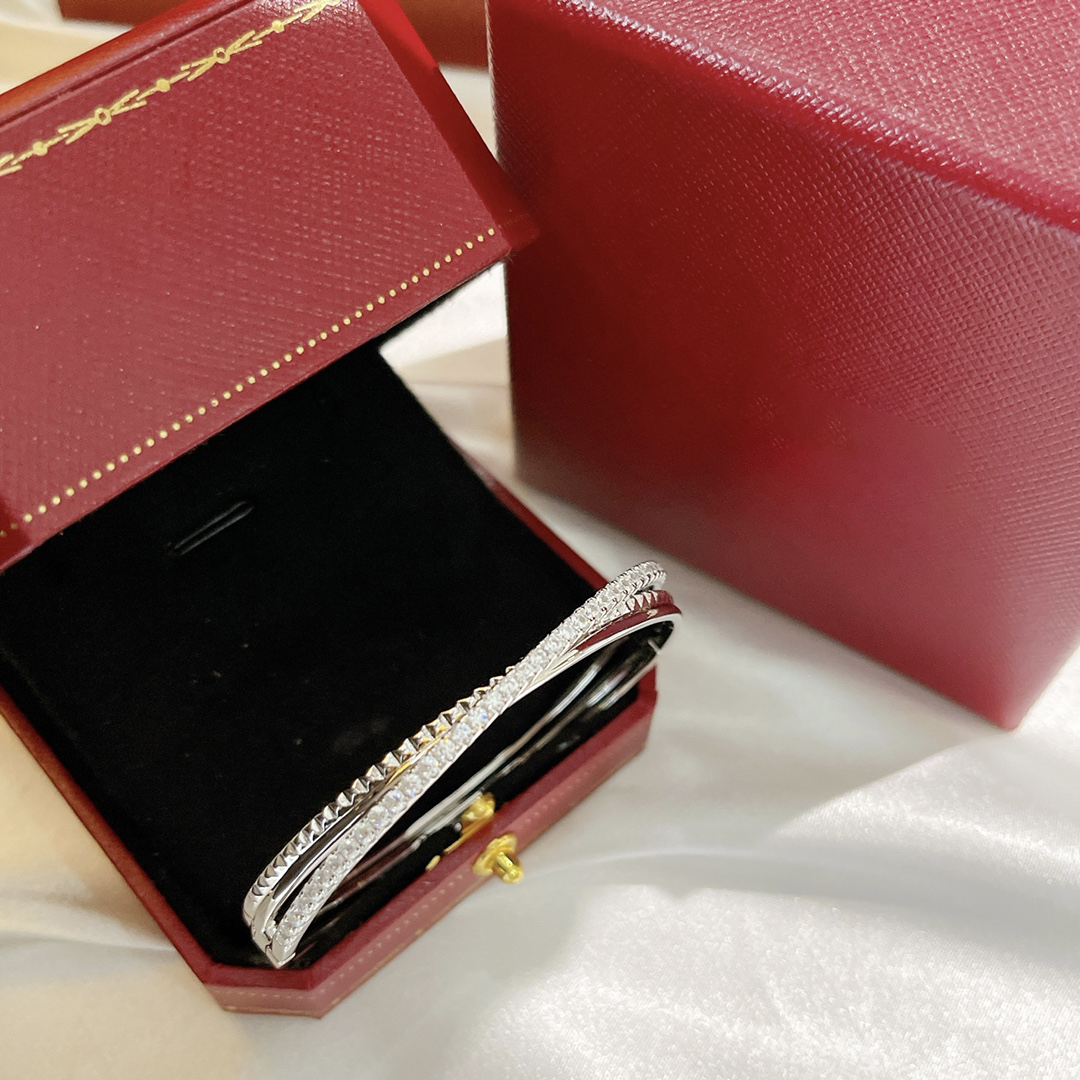 

Women Design Bangle Bracelets Vintage Style Banquet Party Wedding Jewelry For Couples Engagement Gift 2021