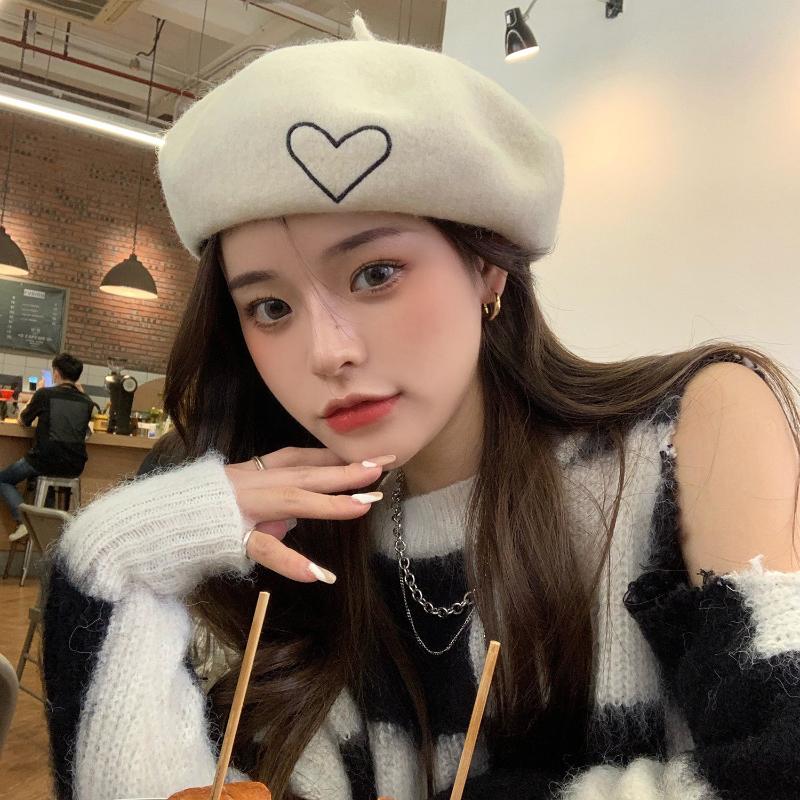 

Beanies 10 Colors Love Embroidery Khaki Berets Wool Blend Women Female Autumn Winter Red Retro Temperament Painter Hats Caps Street