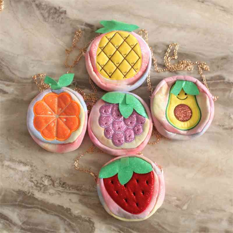 

Korean fashion simple messenger small lovely girl student fruit shape single shoulder Sequin bag, Random