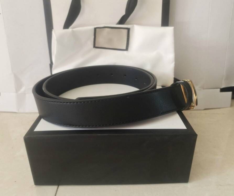 Vente chaude Nouveaux hommes Womens Womens Ceinture W6 S en cuir véritable Courroie Ceintures Courroie en laiton pour cadeau Top Vendeur et Boîte