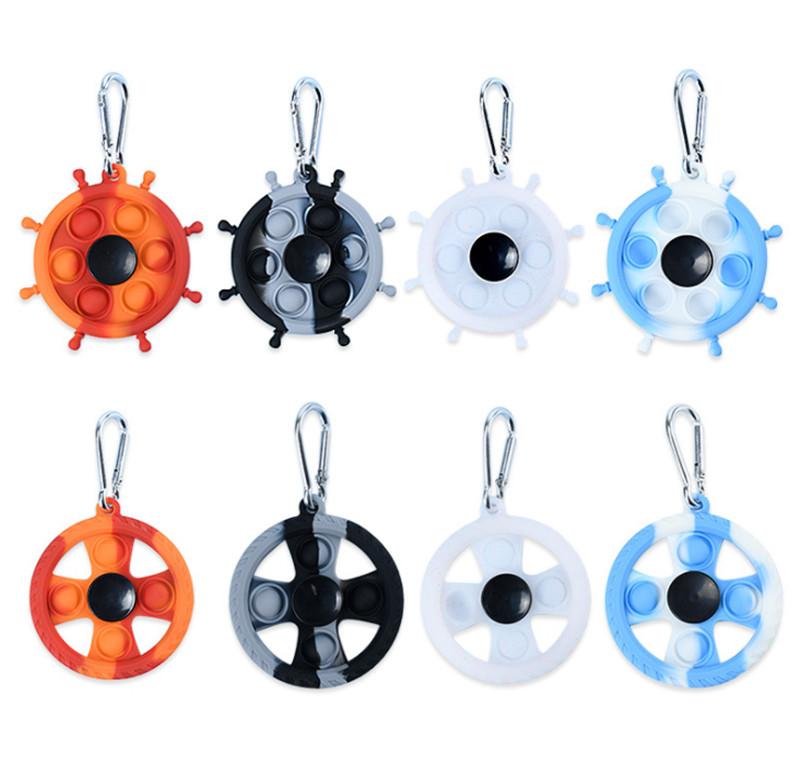 

Finger gyro toys glow-in-the-night silicone rat control pioneer decompression toy key ring keychains